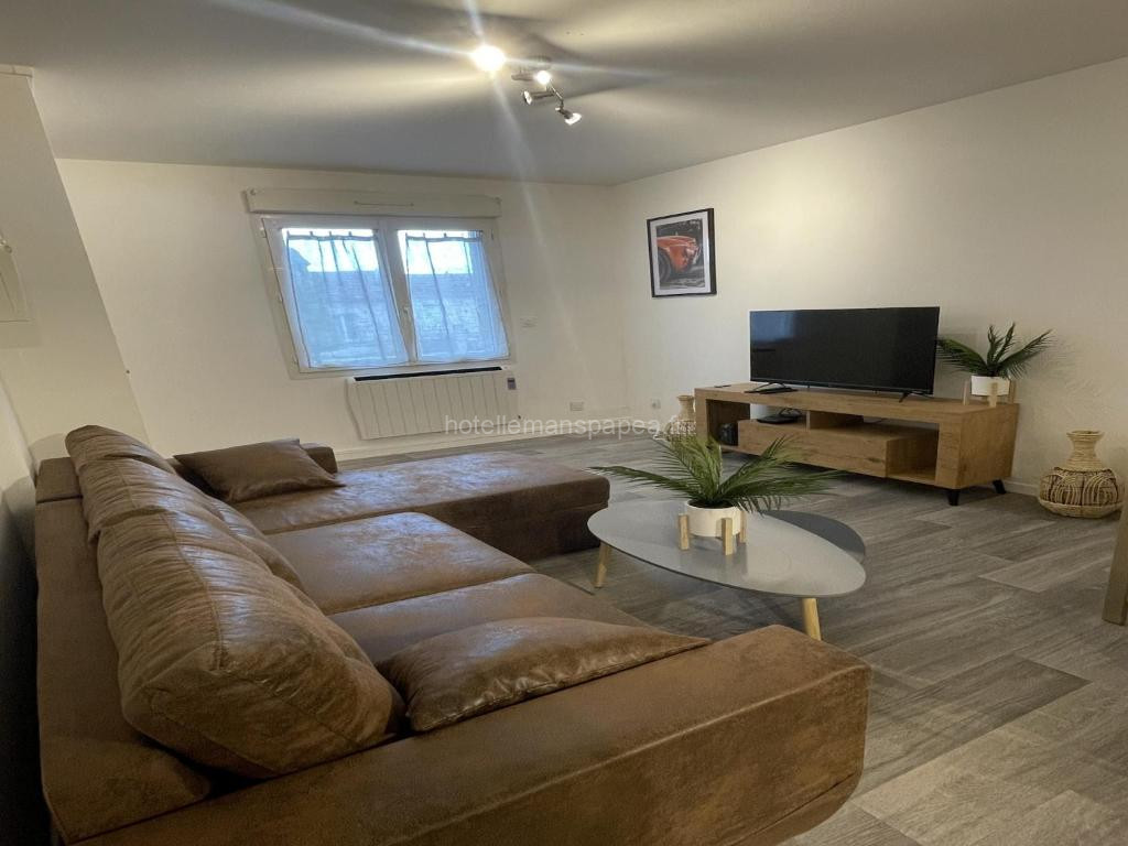 Photo de La Feuillette Cozy Le Mans Retreat